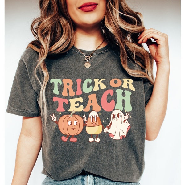Retro Teacher Comfort Colors Halloween Shirt Trick or Teach Cute Vintage Graphic Tee Halloween Party Fall Shirts Teacher Appreciation Gift