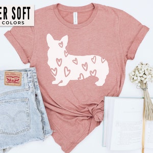 Corgi Mom Shirt Gift for Corgi Lover Shirts Corgi Mama Tshirt Dog Mom Tee Mother&#39;s Day Corgi Gifts for Women Coffee and Corgis