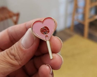 kui ʻōmou kanakē ʻau li hing mui|li hing mui lollipop enamel pin