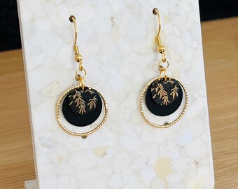 Boucles d’oreilles doré à l’or fin et noir - imprimé feuilles