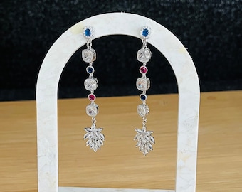 Boucles d’oreilles à clous Feuille laiton rhodié, verre cristal et zircons bleu, rose fuchsia - bijou mariage, cérémonie