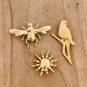 Golden stainless steel brooch Sun, Parrot, Insect, bee image 1