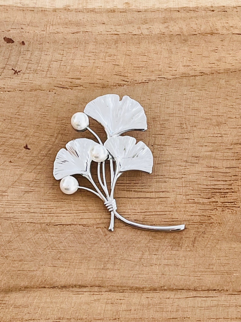 Broche en acier inoxydable Feuilles de Ginkgo avec perles blanches zdjęcie 2