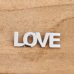 Broche en acier inoxydable Amour, Kiss, Love LOVE