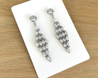 Cascade stud earrings, rhodium-plated brass (silver) and crystal glass - Wedding, ceremony earrings