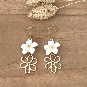 Gold and ecru flower earrings - women&#39;s fancy dangling earrings