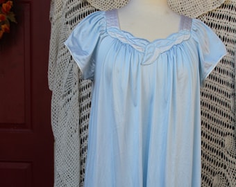 Damen 80er Lt. Blau Vanity Fair Babydoll Nachthemd, VINTG Made in USA Mid Länge Nachthemd, Nachtwäsche, PJ's, Abendkleid, Loungewear - Größe M