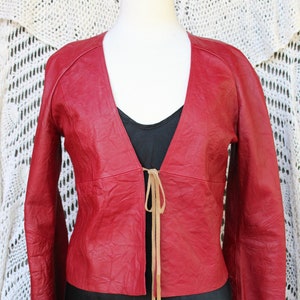 Ladies Dark Red Soft Leather Jacket / Tie Closure Short Dressy Jacket / Classy Short Leather Blazer - Taille M