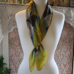 Vintage Flowery Checkered Versatile Countryish Silky Neck/Head Square Scarf