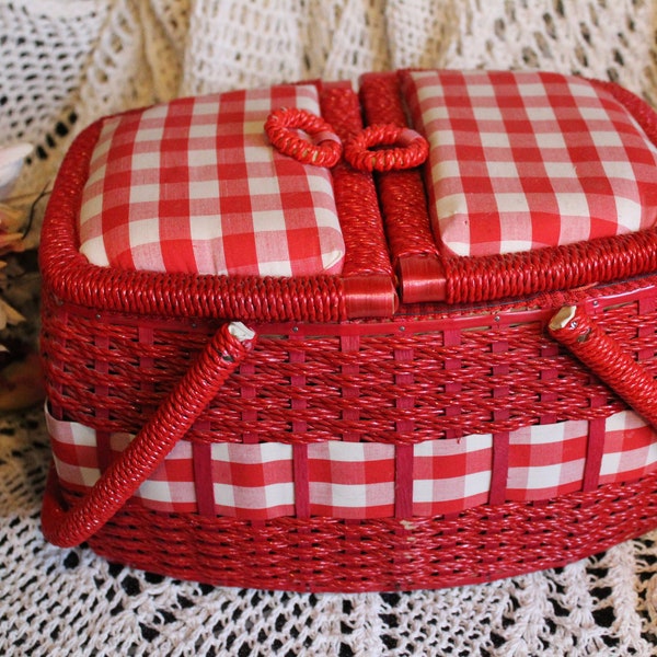 Lg Vintage Red, White Wicker Sewing Chest/Made in Japan Lunchbox Style Sewing Basket/Checkered Sewing Organizer/Seamstress, Crafting Basket