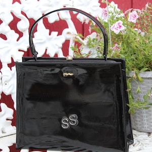 Vintage 50&#39;s Sophisticated & Classy Black Patent Monogrammed Clasp Closure Suede Leather Interior Medium Size Purse with Handles