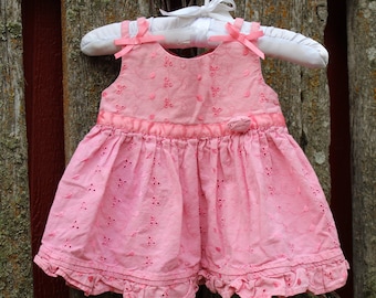 Vintage 90's Baby Girls Softly Pink & Dainty Ruffled Eyelet Cotton Summer Dress - Tamaño 6-8 meses