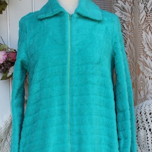 70s Fuzzy Long Zippered Robe/VINTG Aqua Pullover Housecoat Robe/Ladies 70s Sleepwear/Cozy Pajamas/Midcentury Housecoat Robe Gift Chic Robe