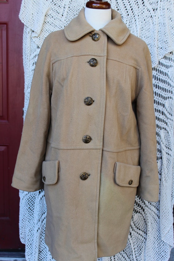 Ladies Camel Colored Wool Coat, VINTG Wool Project