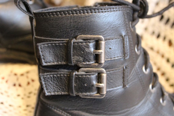 靴 y2k grunge vintage race up combat boot y2k grunge vintage race up combat boot - メルカリ