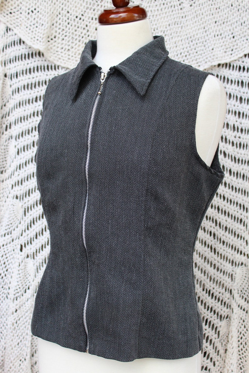 Ladies Fitted Charcoal Gray Zippered Vest / Dressy Secretaries Vest / 80's Academia / Preppy Vest Size Large image 1