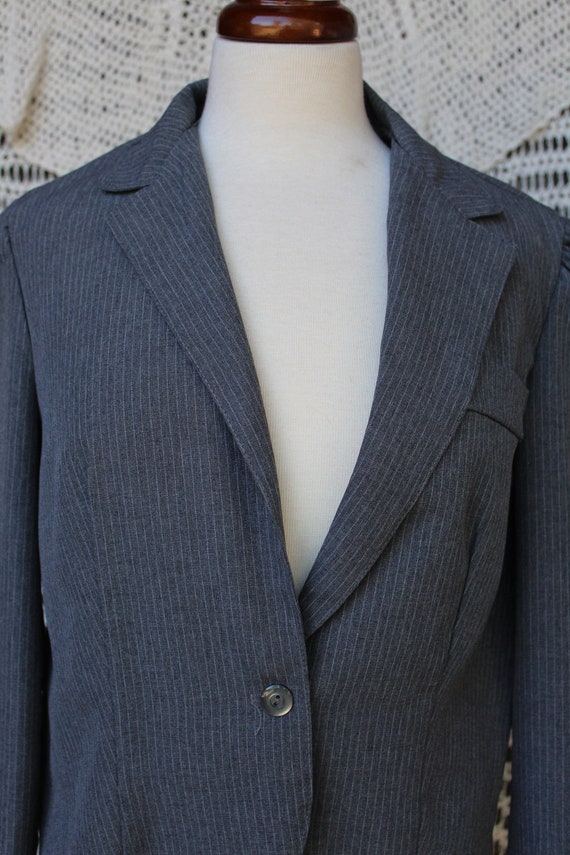 Ladies Gray Pinstripe Dressy Jacket/80s Puffed Sl… - image 4