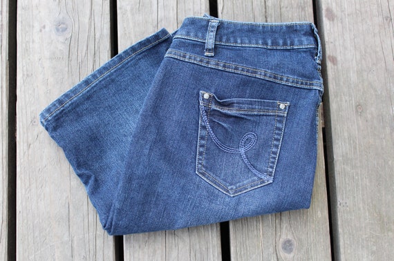 Ladies Dark Blue Long Denim Shorts / Biker Length… - image 5