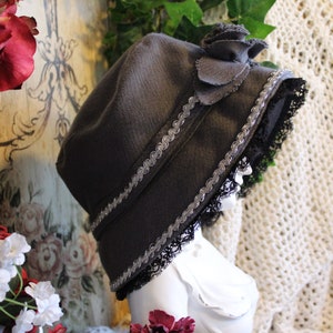 Ladies Silver Elegance Pin Striped Packable Hat
