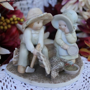 HOMCO Thanksgiving Porcelain Figurine / Circle Of Friends By Masterpiece Vintage Home Interiors Collector Figurine Fall Harvest Decor / Gift