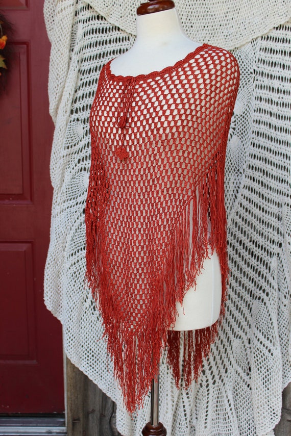 Ladies Delicate Fringed Shawl / Vintage Rust Colo… - image 1