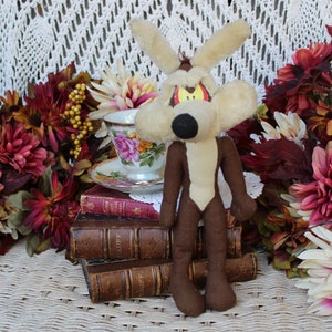 Wiley Coyote Plush Toy / VNTG Looney Tunes Wiley Coyote Toy / 1997 Warner Bros. 13" Stuffed Animal Gift, Wiley Coyote Cartoon Character Doll