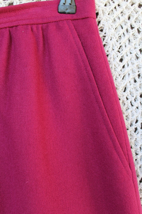 Ladies 80's Magenta Wool Skirt / Vintage Evan-Pic… - image 3