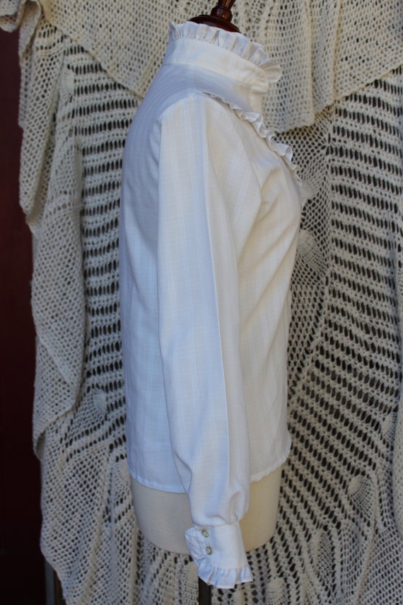 Ladies 80's Victorian White Ruffled Blouse, VINTG… - image 6