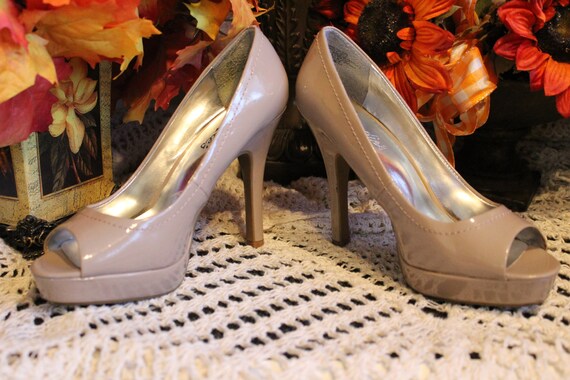 Ladies 90's Light Beige Vegan Peep Toe Platform S… - image 10