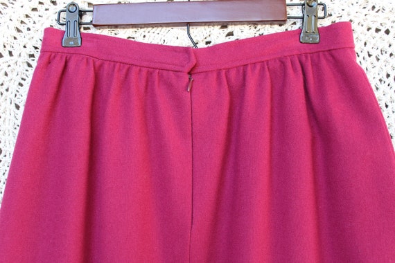 Ladies 80's Magenta Wool Skirt / Vintage Evan-Pic… - image 9