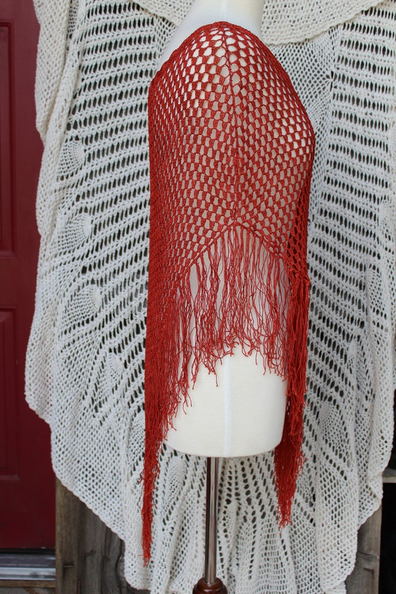 Ladies Delicate Fringed Shawl / Vintage Rust Colo… - image 9