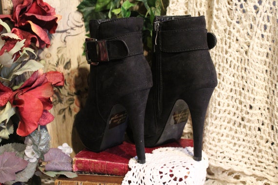 Ladies Sexy Black Suede Look Vegan Buckled Ankle … - image 6