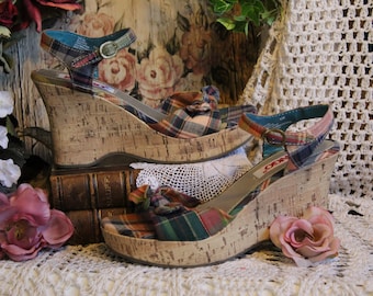 Ladies Vintage 90&#39;s Looks Like 70&#39;s Plaid Bow Tie Open Toe Adjustable Ankle Strap Cork Wedged Heel Platform Heel - Size 6 M