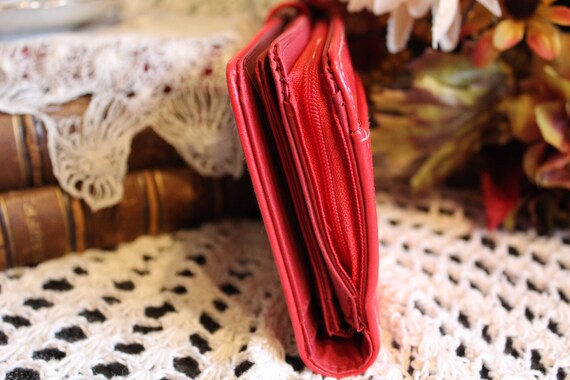 Ladies Red Vegan Wallet, Clutch VINTG Wide Stitch… - image 5