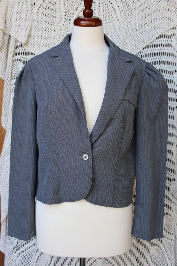 Ladies Gray Pinstripe Dressy Jacket/80s Puffed Sleeve Waist Length Suit Jacket/Silvery Pinstripe Polyester Fitted Short Blazer/Office Wear Ladies Gray Pinstripe Dressy Jacket/80s Puffed Sleeve Waist Length Suit Jacket/Silvery Pinstripe Polyester Fitted Short Blazer/Office Wear