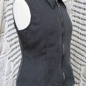 Ladies Fitted Charcoal Gray Zippered Vest / Dressy Secretaries Vest / 80's Academia / Preppy Vest Size Large image 5