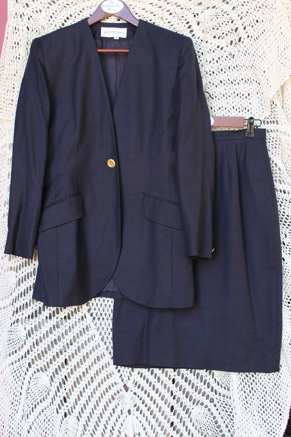 Ladies Navy Blue Professional Suit, 90's Classy Jo