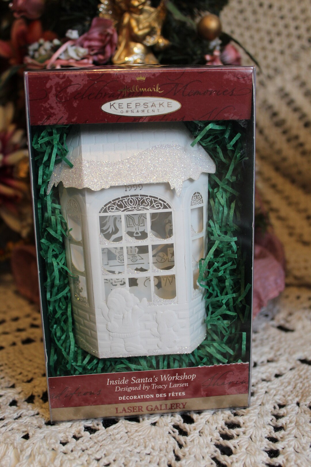 VINTG Lightable Santa's Workshop Tree Ornament, Dated 1999 Hallmark ...