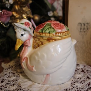 VNTG Goose Sugar Bowl/Engraved, Labeled Matt Hromalik, Otagiri, Japan Goose Sugar Bowl/Goose Theme Kitchen Accessory Gift/Cottagecore Goose