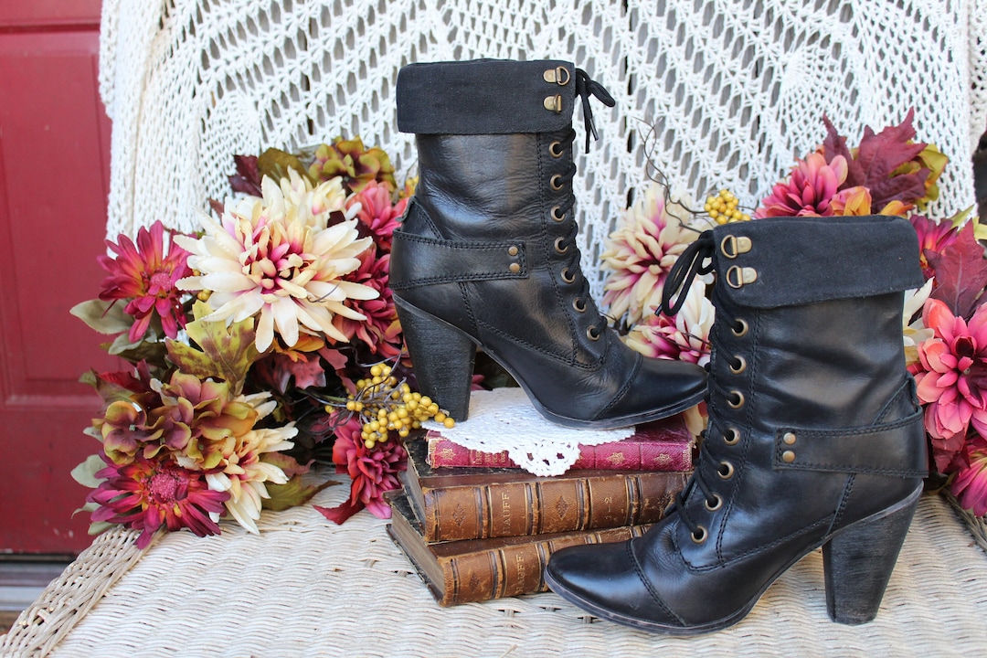 Ladies Black Leather Granny Boots, VINTG Lace Up, High Heel Cuffed