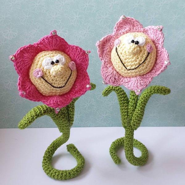 Crochet pattern flexible flower