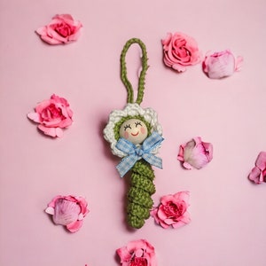 Flower worm crochet pattern