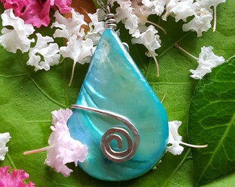 Blue Teardrop Spiral Necklace