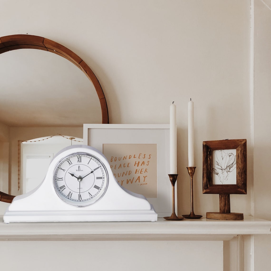 Mantel Clock, White Wooden Mantle Clock for Living Room Décor Silent