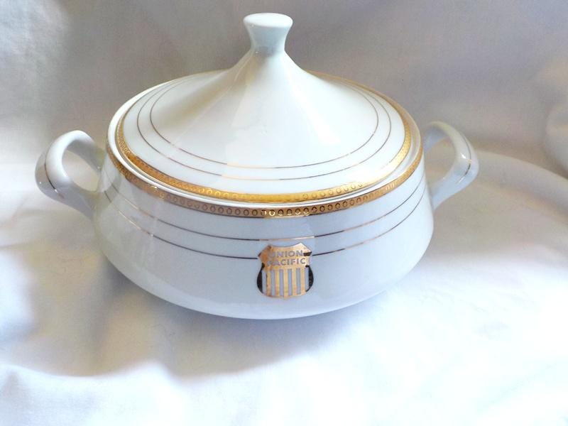 Vintage UPRR Union Pacific Railroad China Gold Shield Casserole
