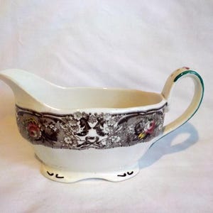Vintage Grindley LINCOLN Royal Petal Marlborough Gravy Boat