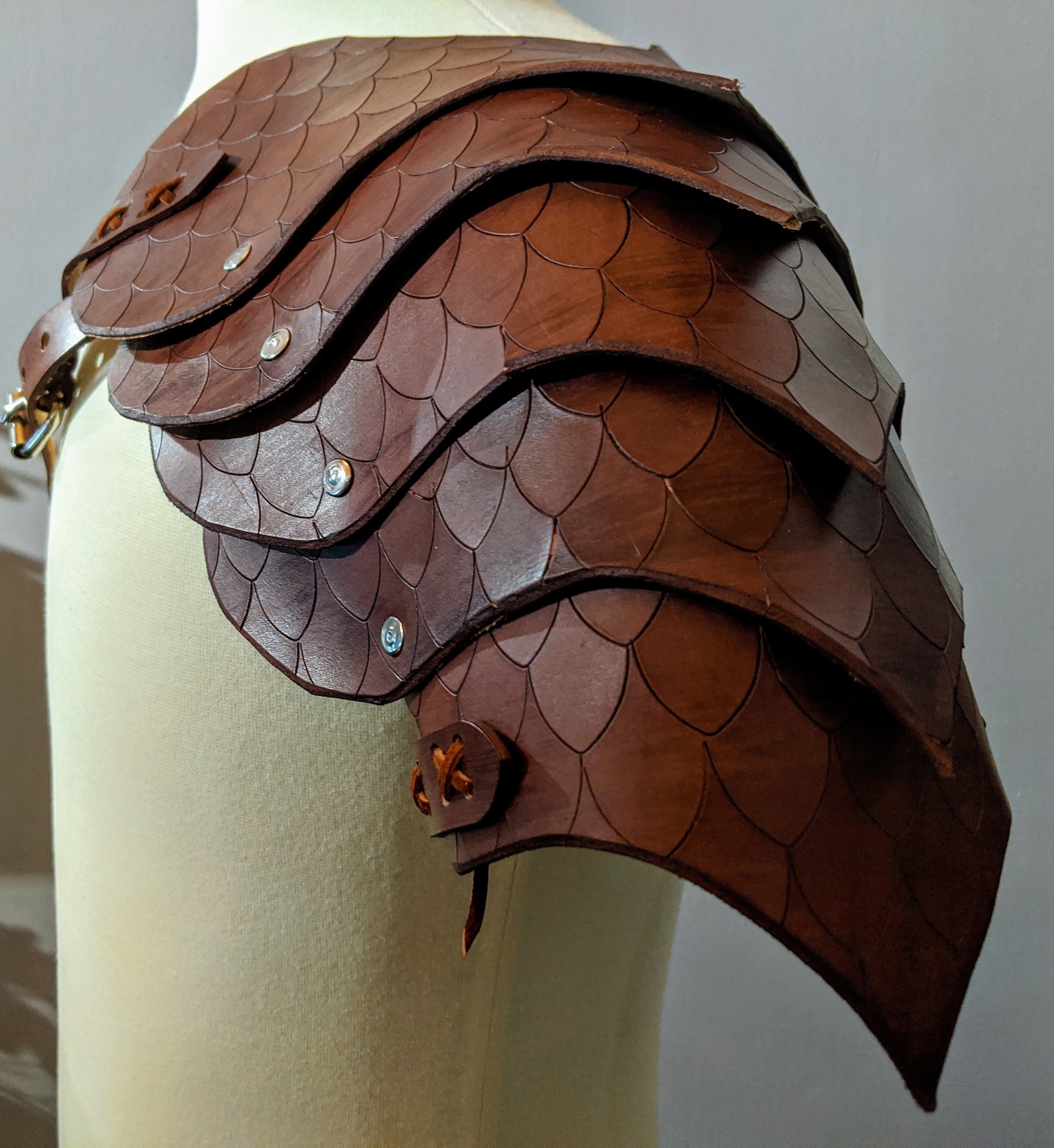 Scale Pattern Leather Shoulder Armor Etsy