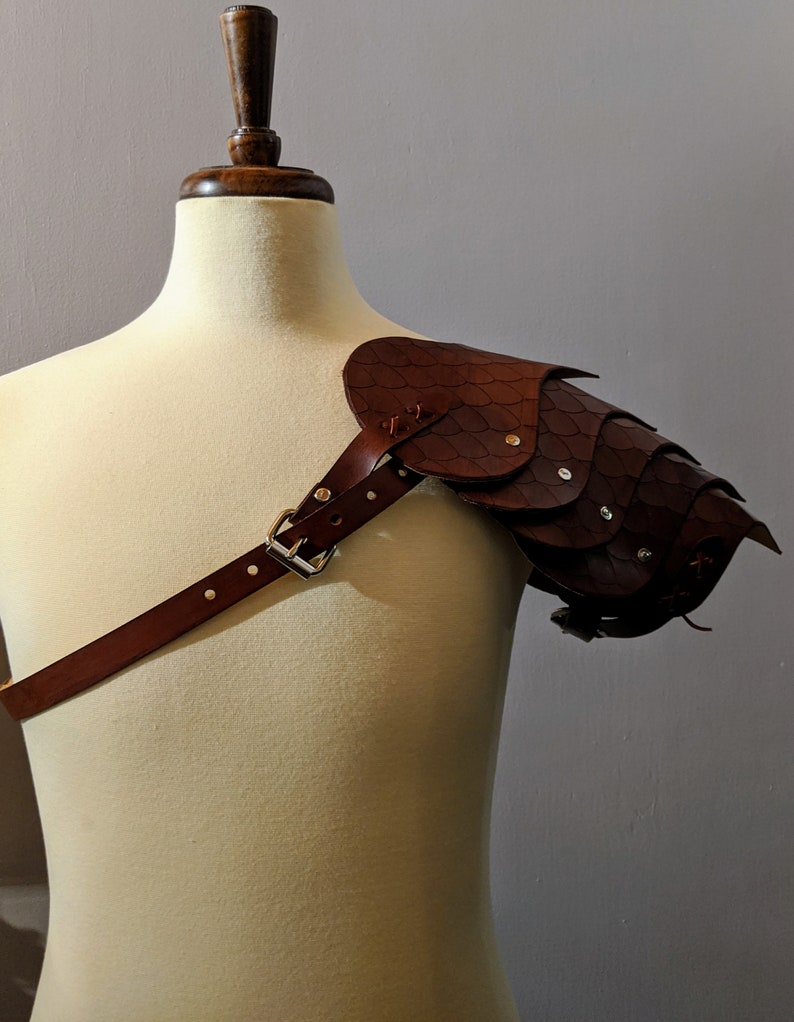 Scale Pattern Leather Shoulder Armor Etsy