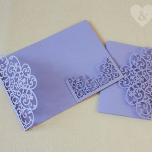 Lila Hochzeitseinladung, 15x20 DIY, Laser cut Tasche, lila Hochzeitseinladung, dreifach gefalteter Taschenumschlag Cricut