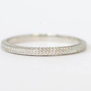 Vintage Platinum Engraved Band 6.0